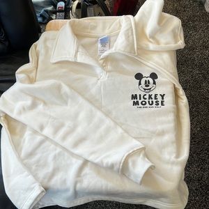 Long sleeve Disney crop top